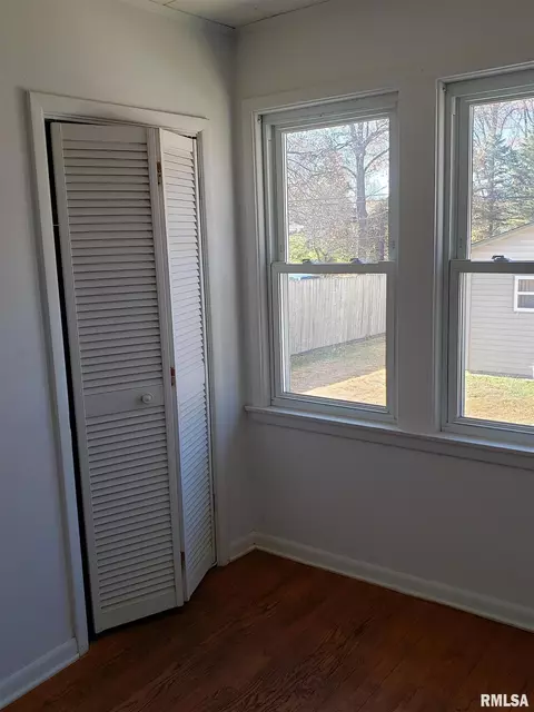 2139 S 4th St, Springfield, IL 62703 photo 11