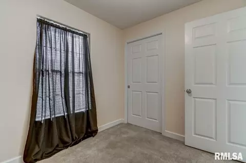 2923 S 14th St, Springfield, IL 62703 photo 14