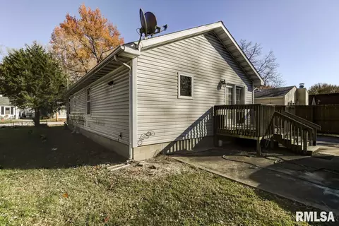 2923 S 14th St, Springfield, IL 62703 photo 5
