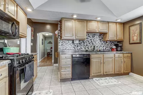 952 N 19th St, Springfield, IL 62702 photo 6