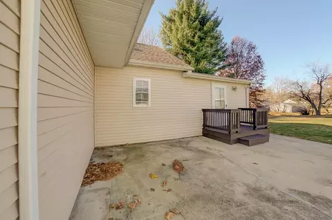 405 Elm St, Thayer, IL 62689 photo 44