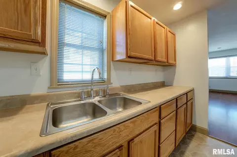 405 Elm St, Thayer, IL 62689 photo 22