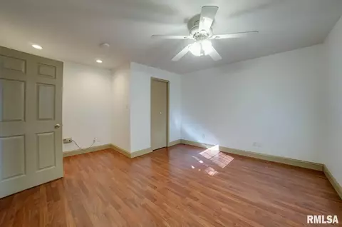 405 Elm St, Thayer, IL 62689 photo 15