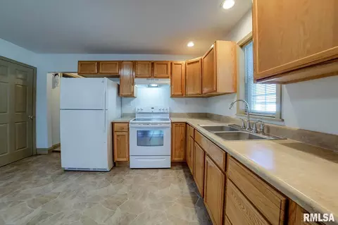405 Elm St, Thayer, IL 62689 photo 20