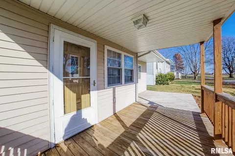 405 Elm St, Thayer, IL 62689 photo 30