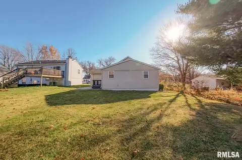 405 Elm St, Thayer, IL 62689 photo 38