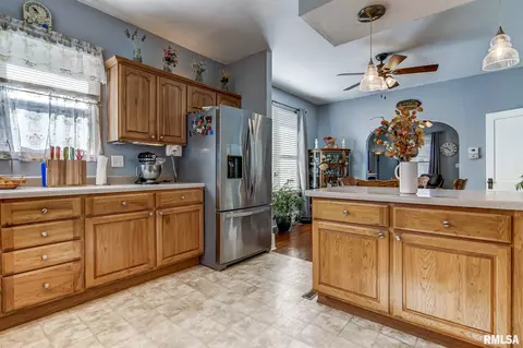 2048 N 5th St, Springfield, IL 62702 photo 12