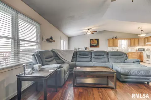 3005 Dunwich St, Springfield, IL 62702 photo 5
