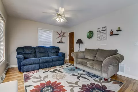 3554 Sherman St, Springfield, IL 62703 photo 4