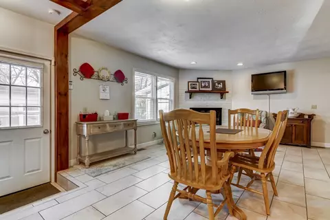 3554 Sherman St, Springfield, IL 62703 photo 10