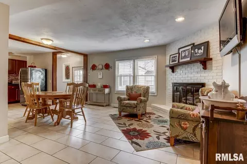 3554 Sherman St, Springfield, IL 62703 photo 8