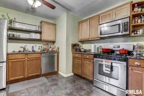 2713 S Lincoln Ave, Springfield, IL 62704 photo 8