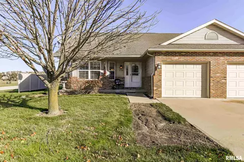 638 Williamson Ave, Chatham, IL 62629 photo 1
