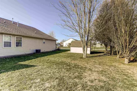 638 Williamson Ave, Chatham, IL 62629 photo 29