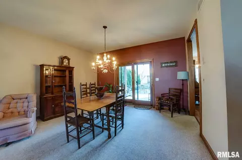 1420 James St, Springfield, IL 62703 photo 10