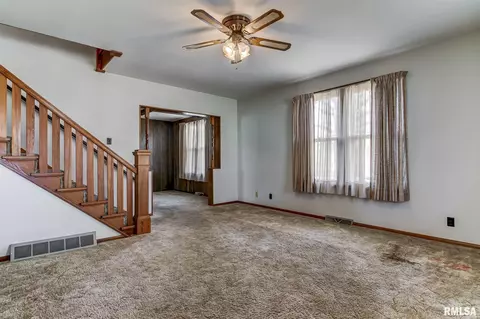 2202 E Grandview Ave, Springfield, IL 62702 photo 2