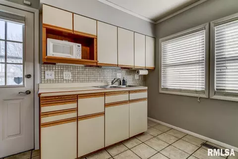 2348 S 4th St, Springfield, IL 62703 photo 12