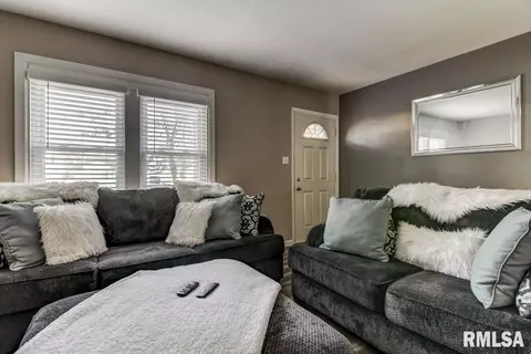 3133 S 5th St, Springfield, IL 62703 photo 5