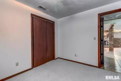 2125 Scarbrough Rd, Springfield, IL 62702 photo 32