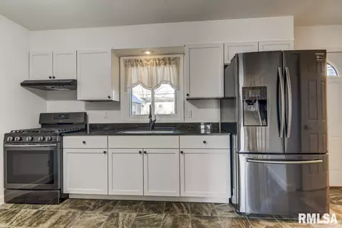1730 Fairmont Dr, Springfield, IL 62702 photo 10
