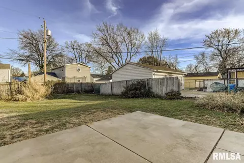 1730 Fairmont Dr, Springfield, IL 62702 photo 22