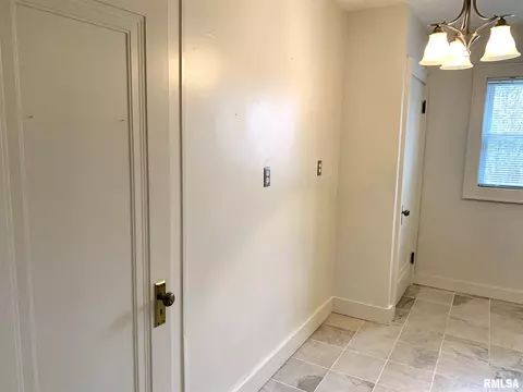 2533 S 8th St, Springfield, IL 62703 photo 14