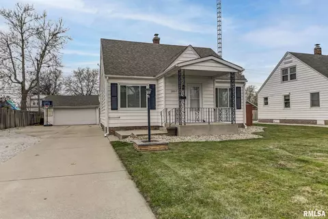 2057 N 6th St, Springfield, IL 62702 photo 1