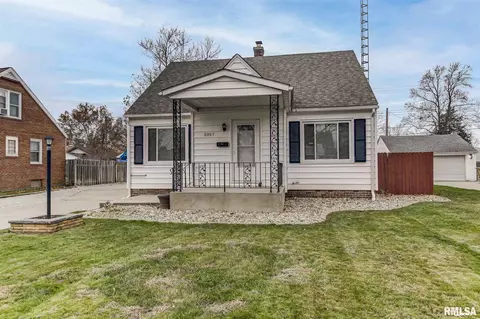 2057 N 6th St, Springfield, IL 62702 photo 2