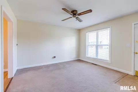 1411 Johnson Ln, Springfield, IL 62702 photo 10