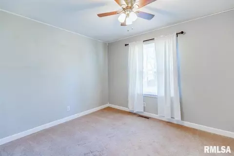 1411 Johnson Ln, Springfield, IL 62702 photo 16