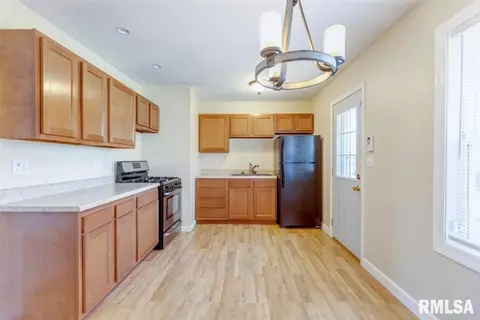 1411 Johnson Ln, Springfield, IL 62702 photo 7