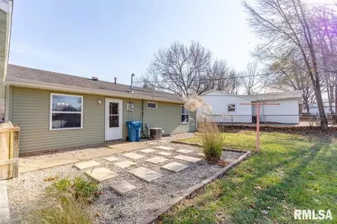 1411 Johnson Ln, Springfield, IL 62702 photo 23