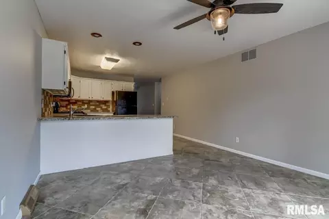 3606 Teakwood Dr, Springfield, IL 62712 photo 10