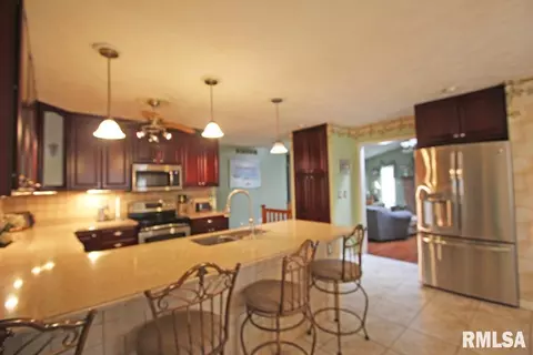 209 Norwalk Rd, Springfield, IL 62704 photo 5