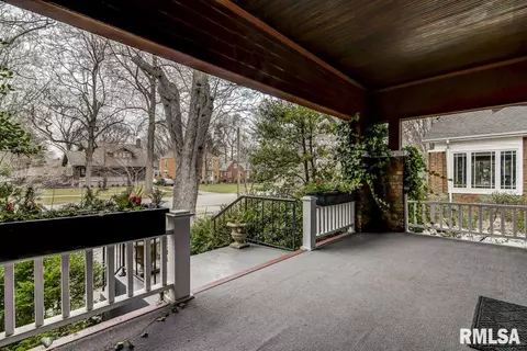 1328 Dial Ct, Springfield, IL 62704 photo 2