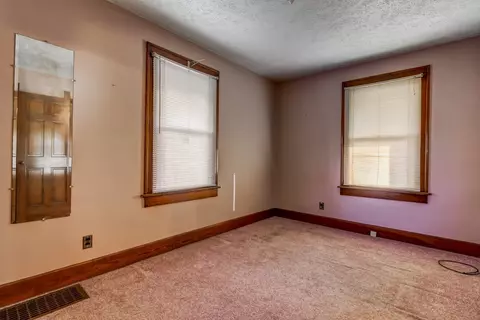 813 E Stanford Ave, Springfield, IL 62703 photo 17