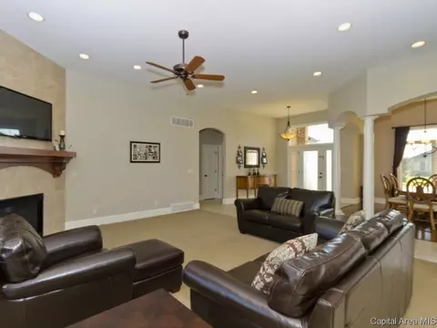 4409 Lynhurst Rd, Springfield, IL 62711 photo 12