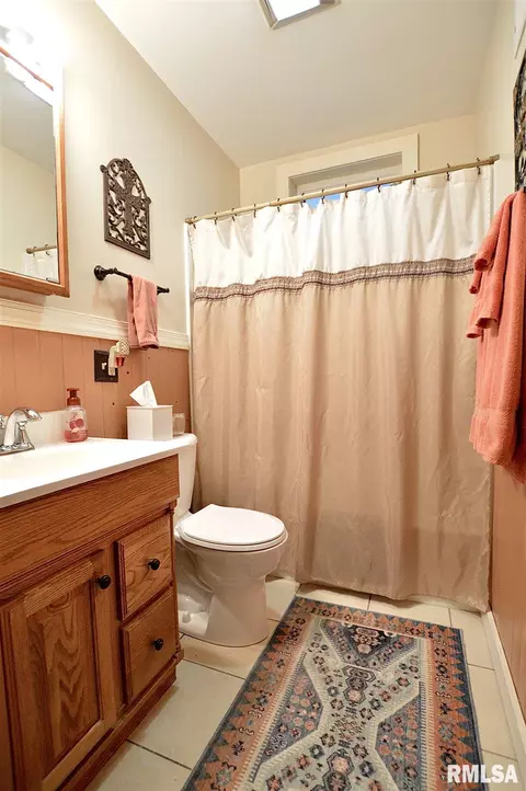 1230 N 3rd St, Springfield, IL 62702 photo 14