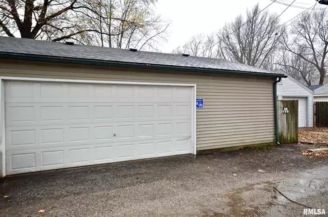 1230 N 3rd St, Springfield, IL 62702 photo 23