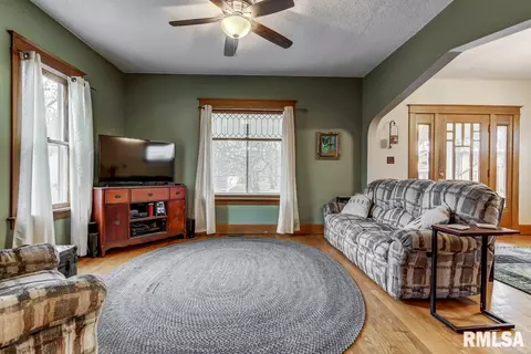 1904 Holmes Ave, Springfield, IL 62704 photo 12