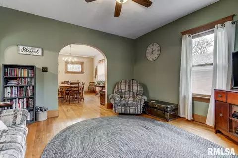 1904 Holmes Ave, Springfield, IL 62704 photo 10