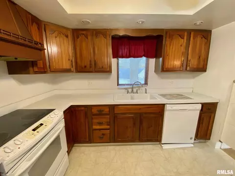 4972 Oakcrest Rd, Springfield, IL 62707 photo 11