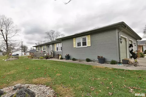 4600 Trevi Dr, Springfield, IL 62703 photo 2