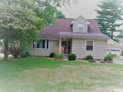 2121 S Walnut, Springfield, IL 62704 photo 1