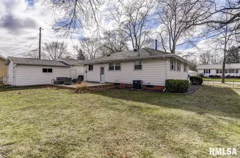 2701 Queensway Dr, Springfield, IL 62703 photo 6