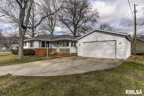 2701 Queensway Dr, Springfield, IL 62703 photo 10