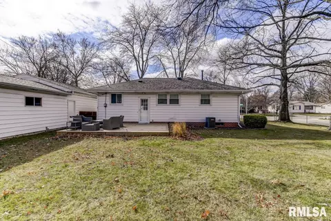 2701 Queensway Dr, Springfield, IL 62703 photo 7