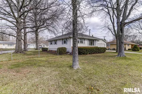 2701 Queensway Dr, Springfield, IL 62703 photo 5
