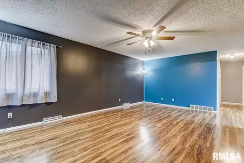 205 Nottingham Rd, Springfield, IL 62704 photo 3