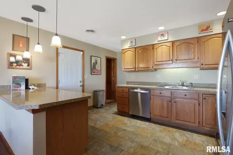 104 Verona Dr, Springfield, IL 62703 photo 7